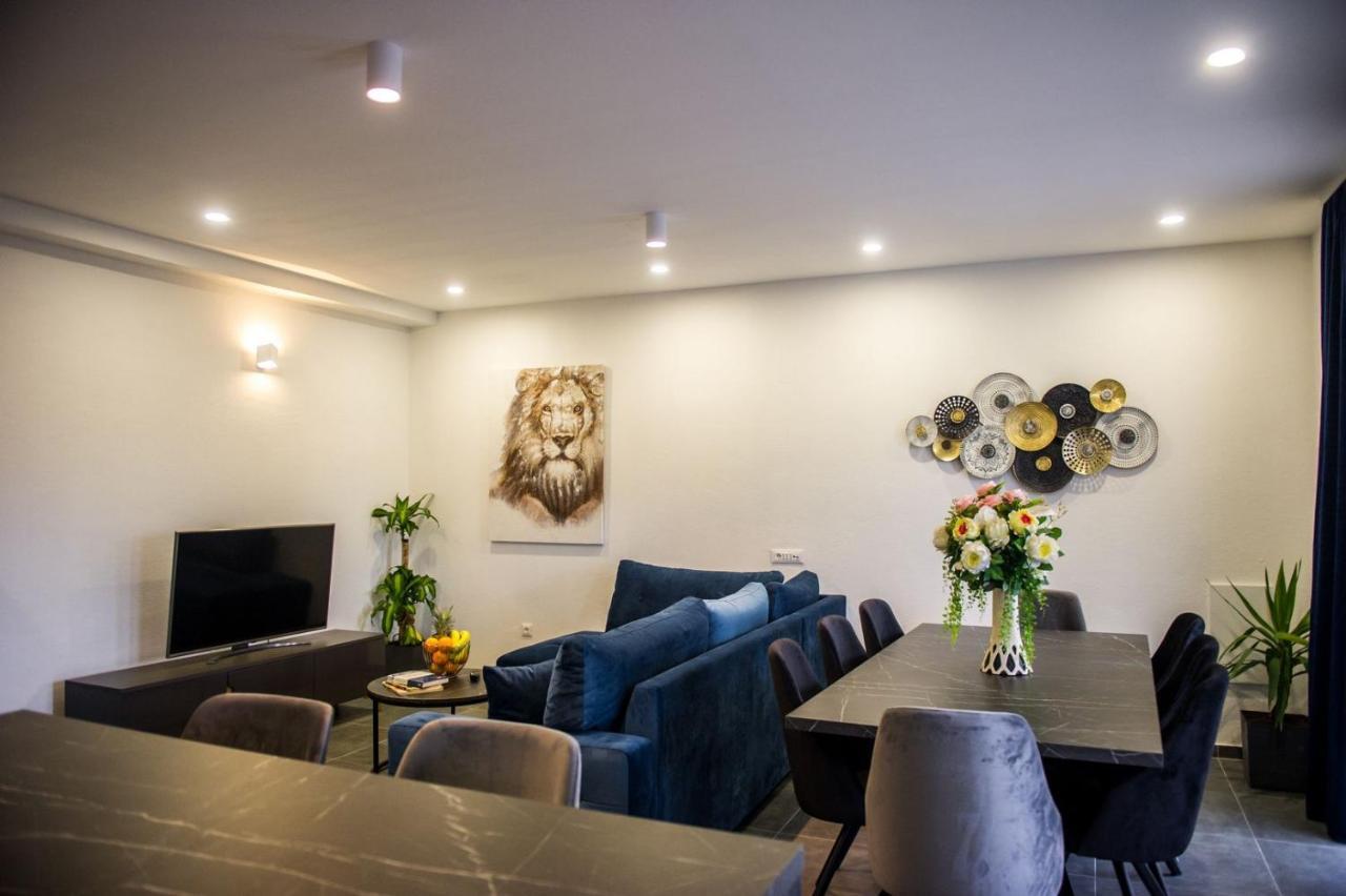 Apartment Lux Elba Kaštela Eksteriør bilde