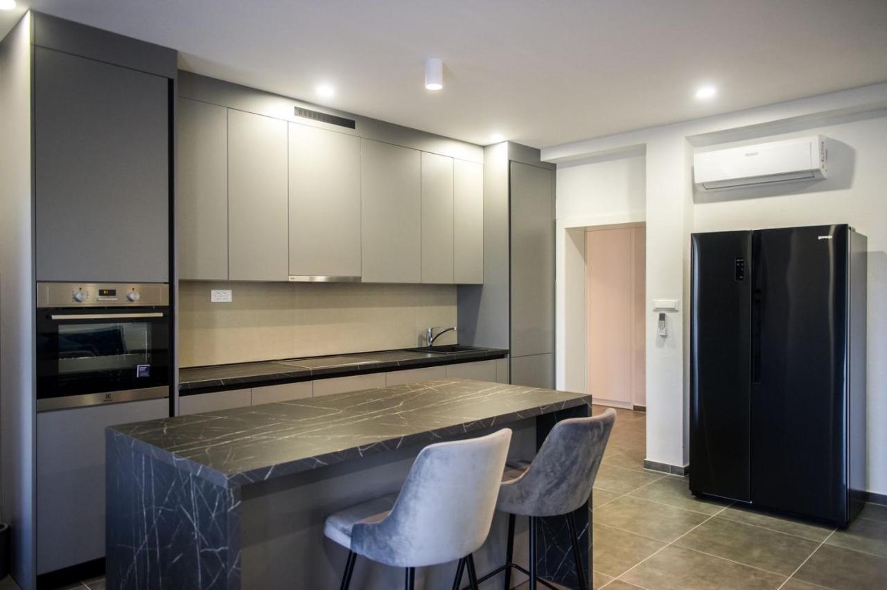 Apartment Lux Elba Kaštela Eksteriør bilde