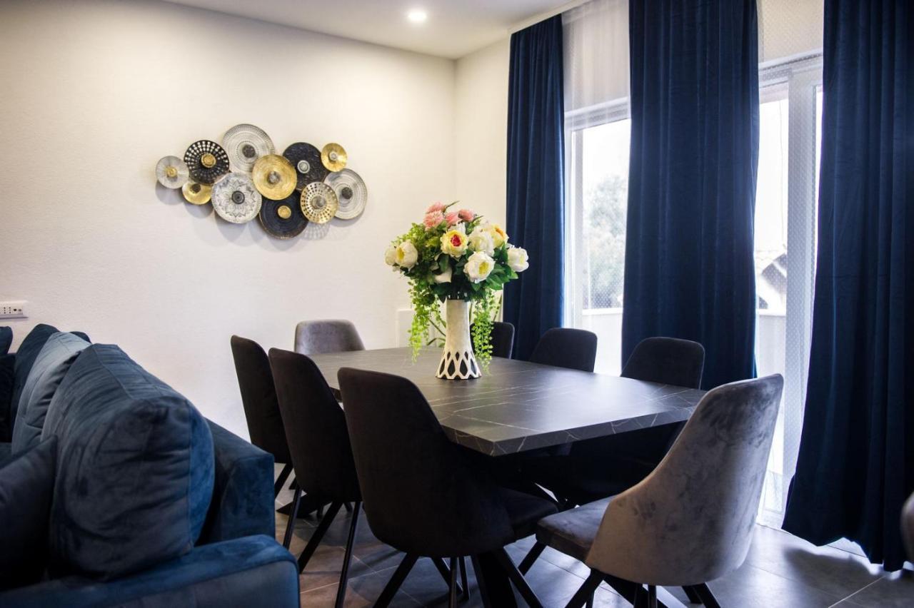 Apartment Lux Elba Kaštela Eksteriør bilde