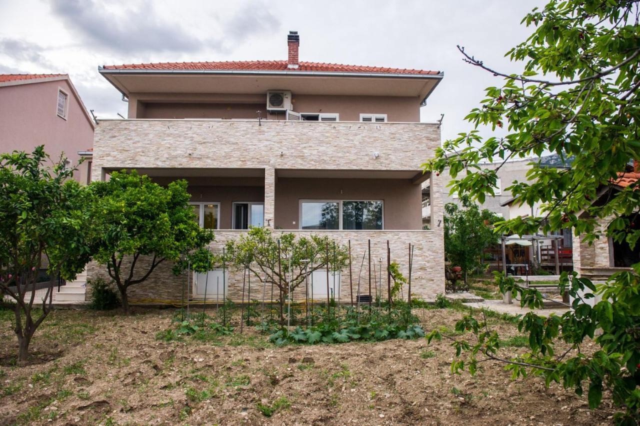 Apartment Lux Elba Kaštela Eksteriør bilde
