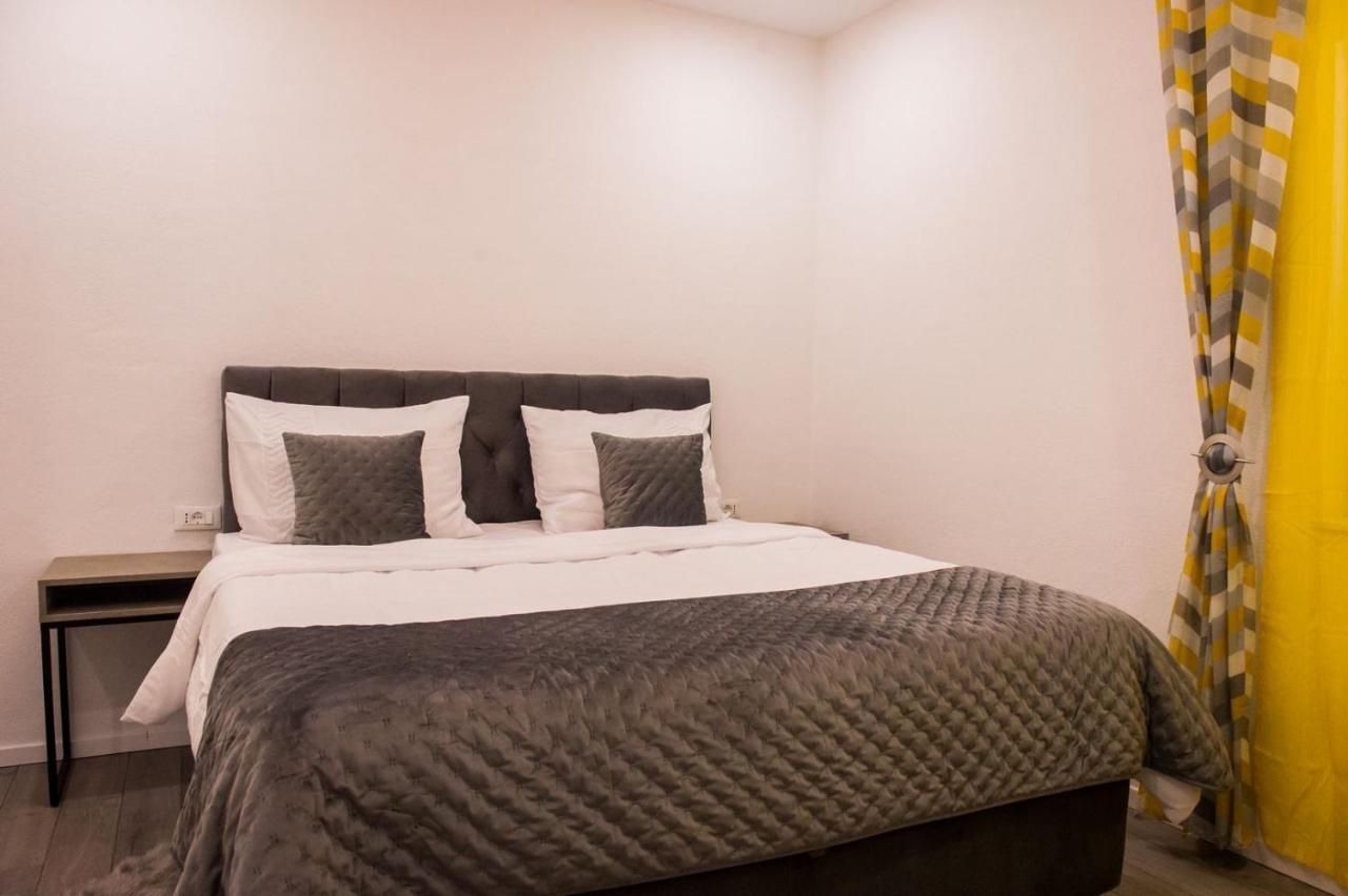 Apartment Lux Elba Kaštela Eksteriør bilde